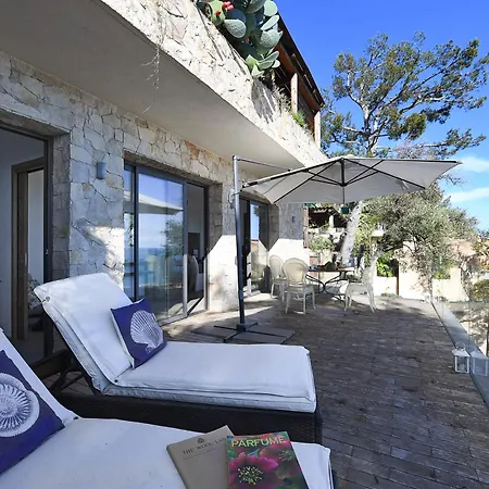 Laetitia Private Pool - Happy Apartment